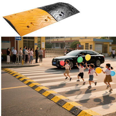 CE/ISO Certified Speed Bump Kit Perangkat Penenang Lalu Lintas Karet tahan cuaca untuk Gudang / Zona Sekolah