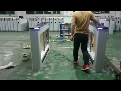 Gerbang Swing Turnstile berkualitas tinggi dengan sistem kontrol akses untuk manajemen kerumunan yang efisien